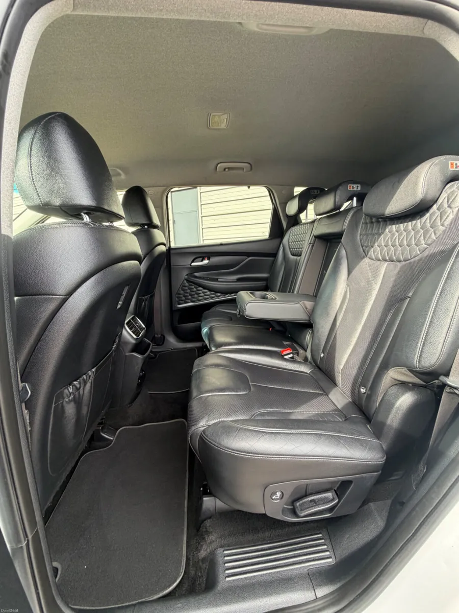 Hyundai Santa Fe 2.2 Exec PLUS *7seat - Image 5