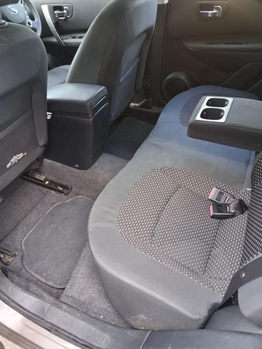 Nissan Qashqai 2010 - Image 2