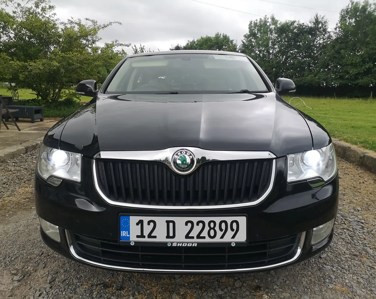 Skoda Superb 2012 TDI 170HP High Spec - Image 2