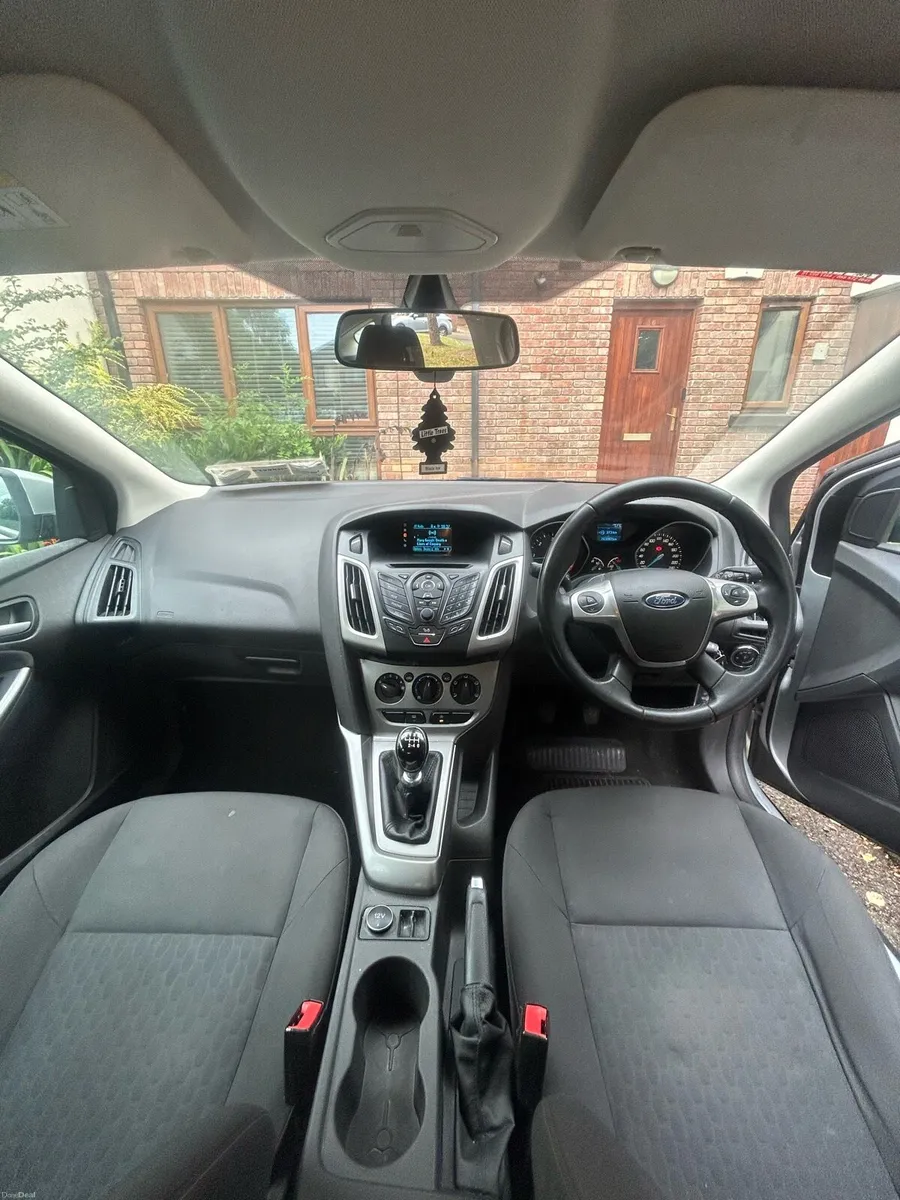 142 Ford focus, 1.6L diesel, NCT 03/27 - Image 6