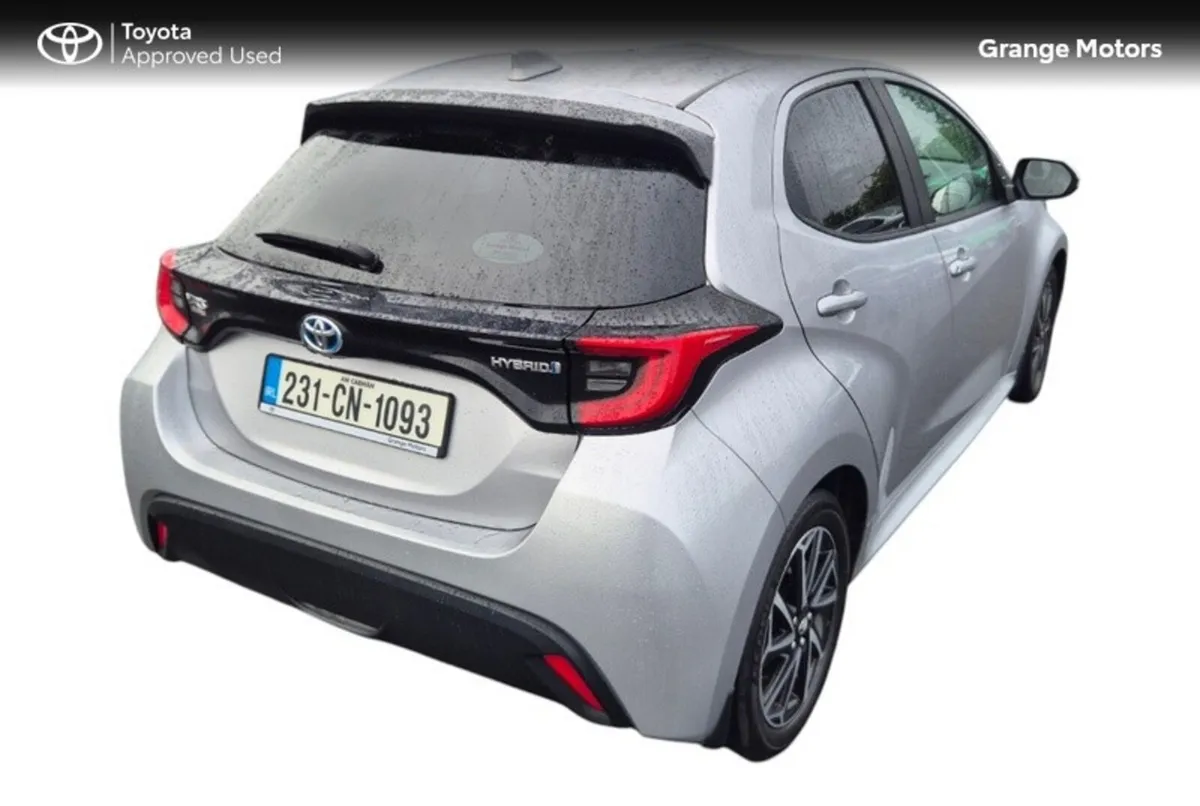 Toyota Yaris 1.5 HYBRID L/SPORT 5DR - Image 2