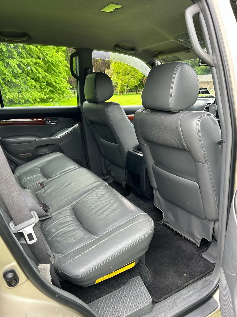 2006 Toyota Land Cruiser 3.0 D-4D | 8 Seater - Image 4