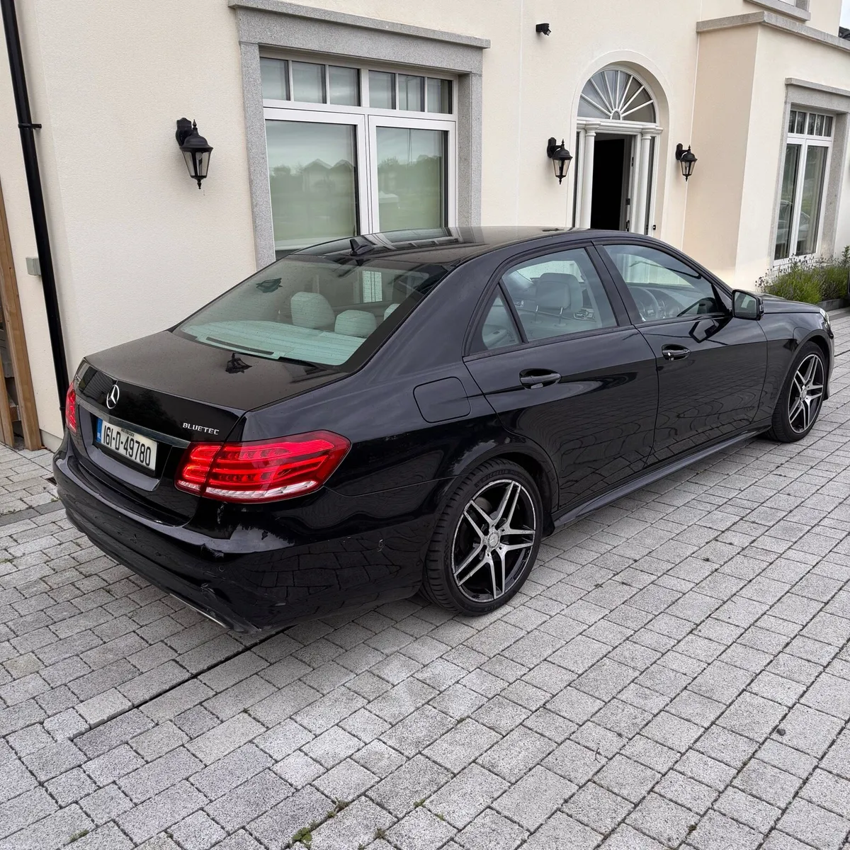 Mercedes E220d AMG Night Edition - Image 2