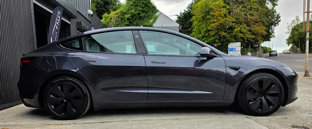 🔥 2024 Tesla Model 3 Highland RWD Premium - Image 5