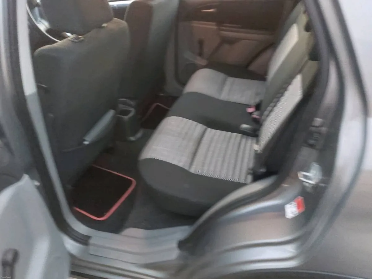 2010 suzuki sx4 1.6 diesel nct 2/27 tax 7/27 - Image 5