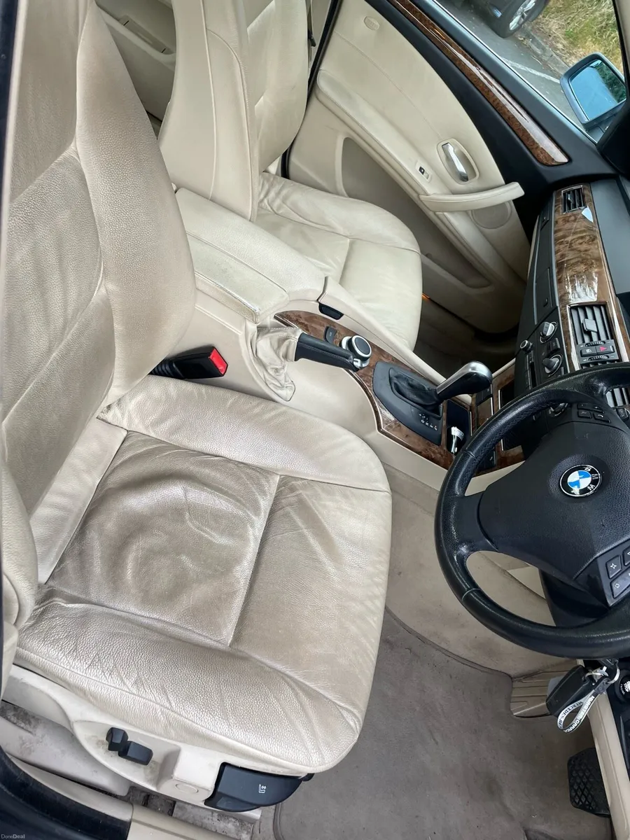 BMW 520D SE  /  VERY LOW MILEAGE - Image 6