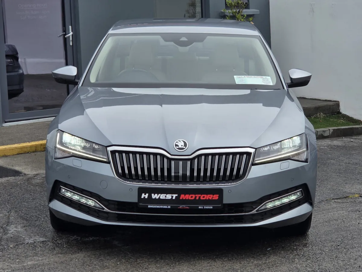 Skoda Superb STYLE 2.0 TDI 122BHP DSG 4DR AUTO - Image 5