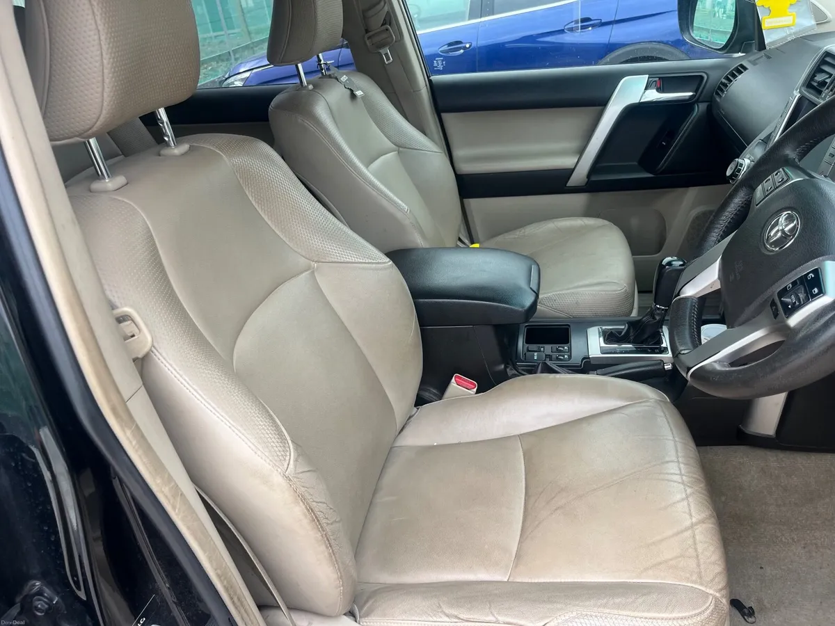 Toyota Land Cruiser 2010 - Image 5
