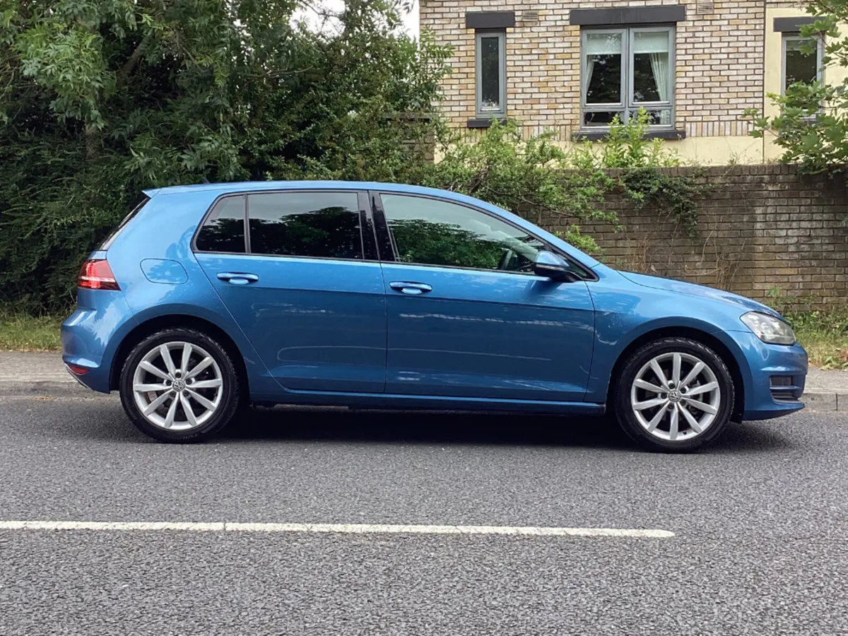 Volkswagen Golf 1 2 DBA Aucjz 5DR Auto - Image 2