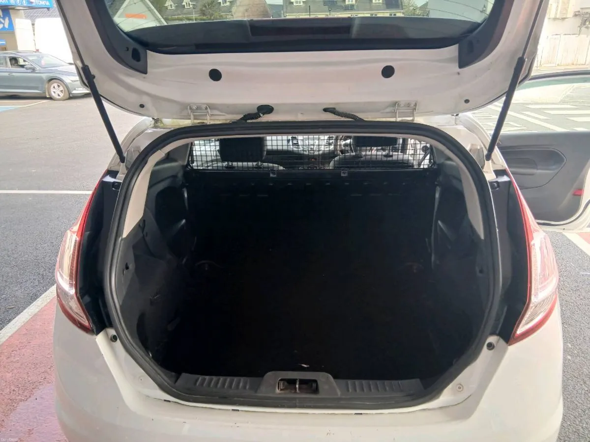 Ford Fiesta 2016 1.5tdci - Image 4