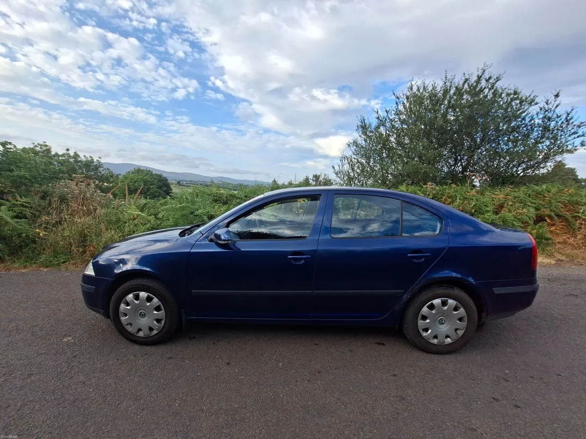 Skoda Octavia 2009 - Image 2
