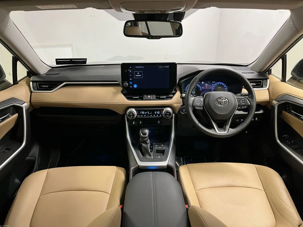 Toyota RAV4 Platinum 2.5 Hybrid - Reversing Camera - Image 2