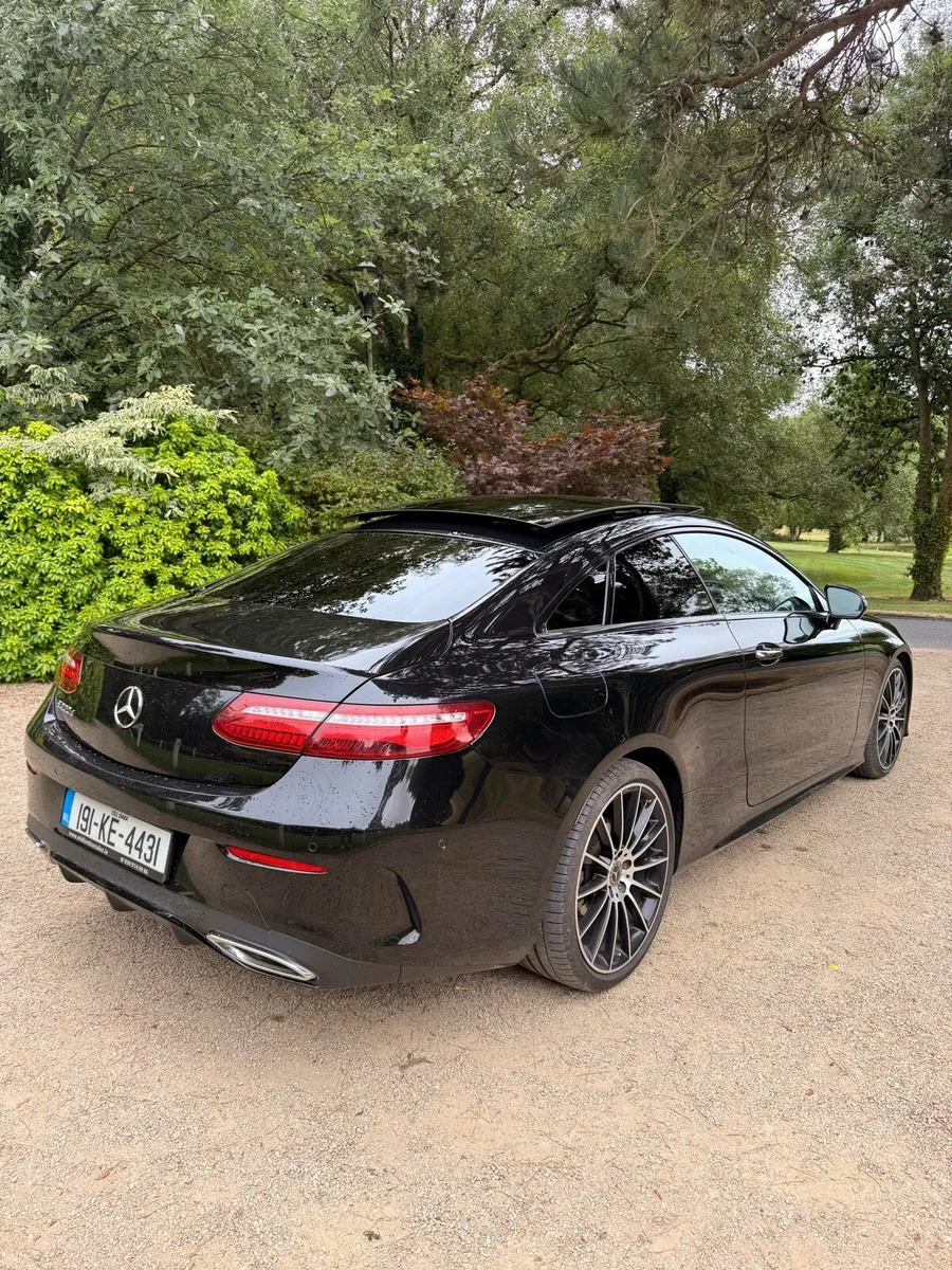 2019 Mercedes Benz E220 AMG Line Panoramic Roof - Image 6