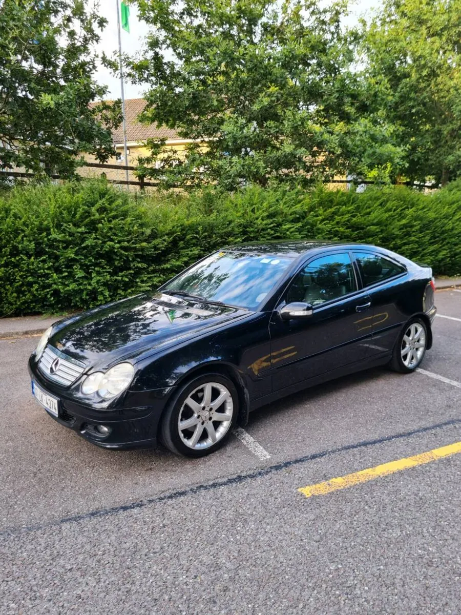 Mercedes C180 Sports Coupe - Image 4