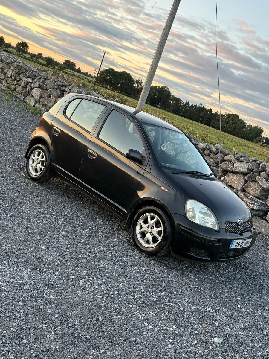 05 Automatic Yaris N.C.T. 1-27 - Image 2