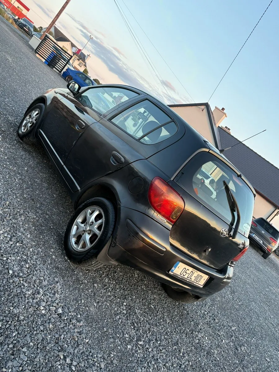 05 Automatic Yaris N.C.T. 1-27 - Image 5