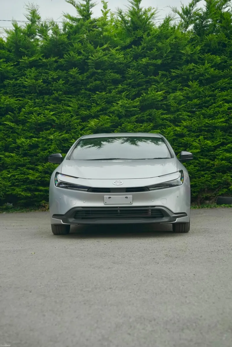 Toyota Prius Hybrid 2023 - Image 4