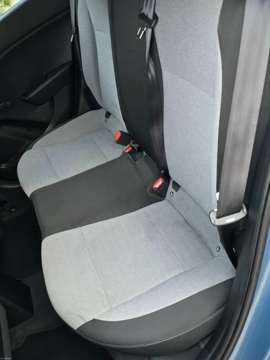 Hyundai i20 2016 petrol ⛽️ low miles €6990 - Image 3