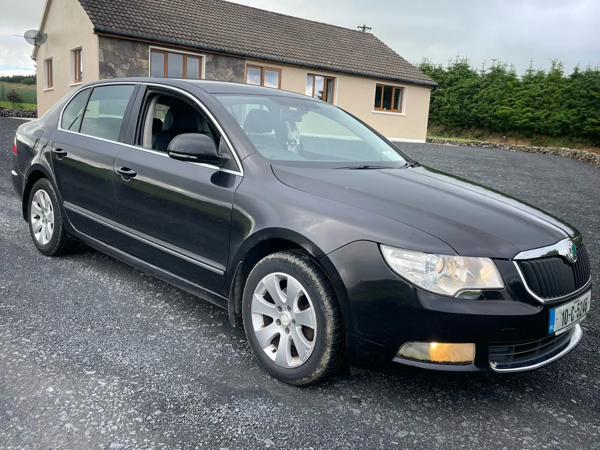 2010 Skoda Superb - Image 3