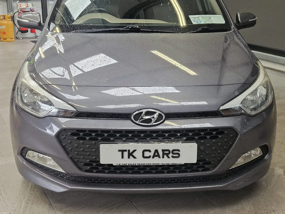 16 HYUNDAI i20 DELUXE 1.4 DIESEL - Image 4