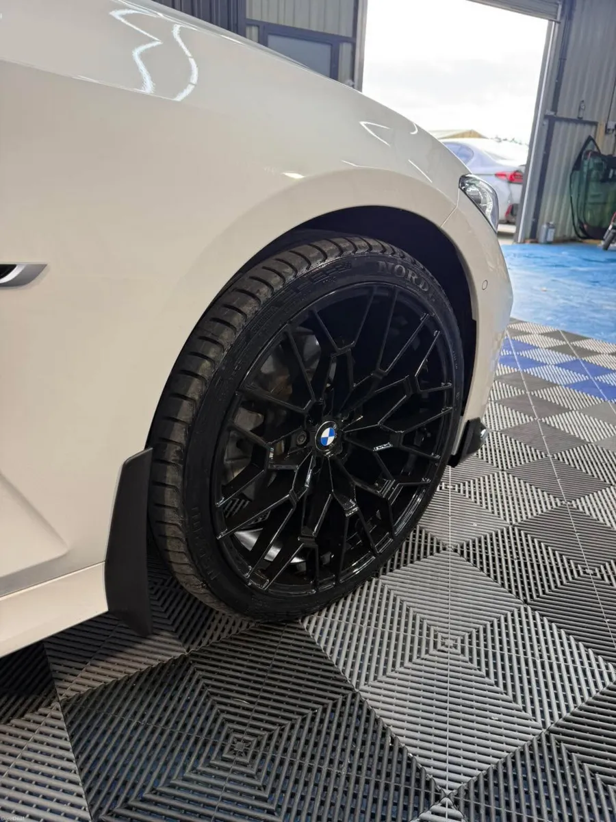 BMW 3-Series 330E 2023 LCI  2.0 Msport Hybrid - Image 5