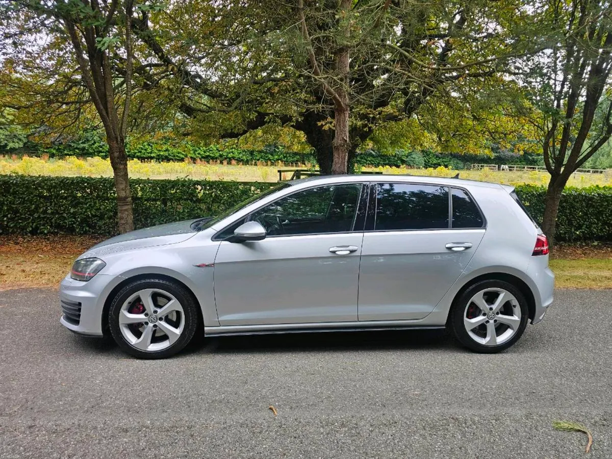 Volkswagen Golf - Image 2