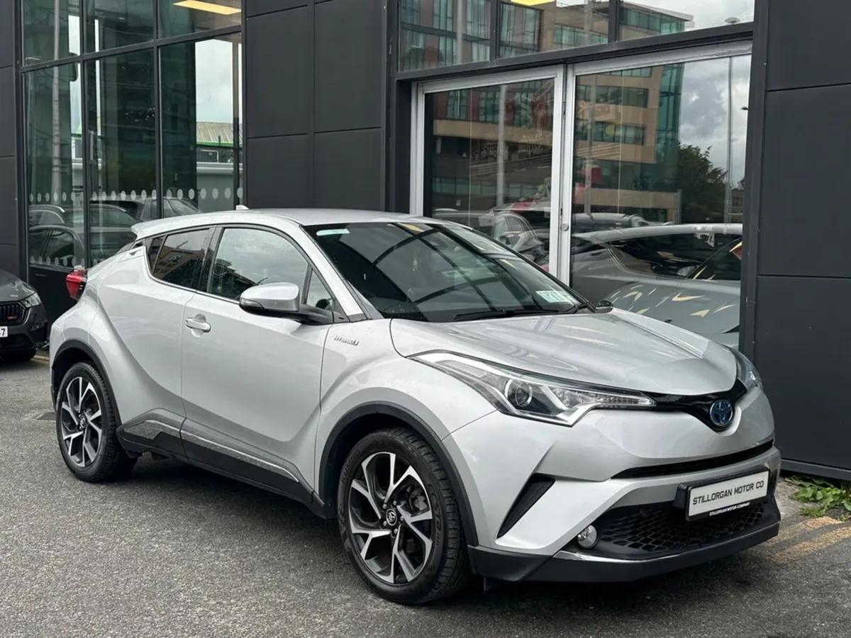Toyota C-HR Hybrid Sport Auto - Image 4