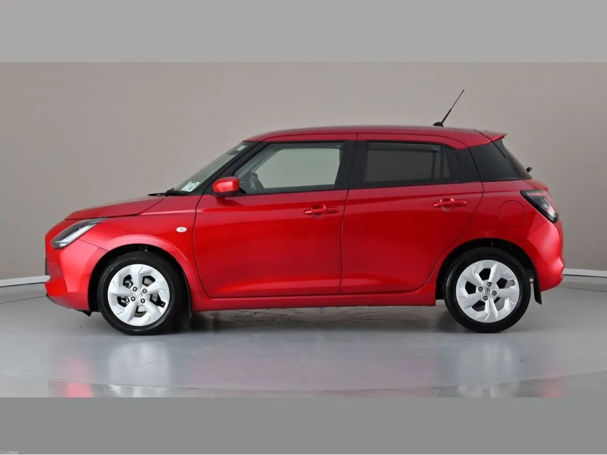 Suzuki Swift 1.2 Hybrid Motion 5DR - Image 3