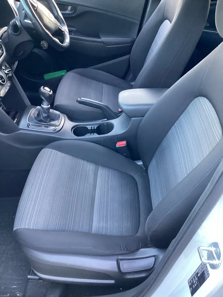 Car - Image 6