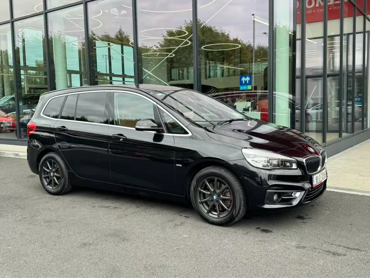 BMW 218i - Image 2