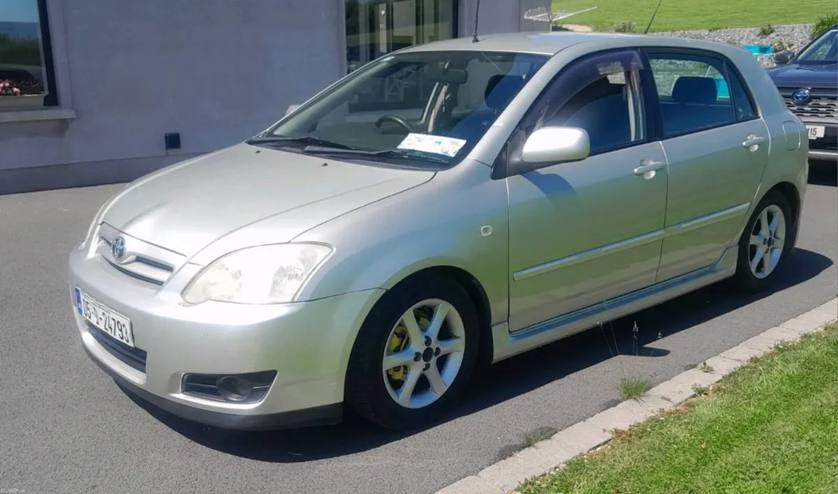 Toyota corolla - Image 2