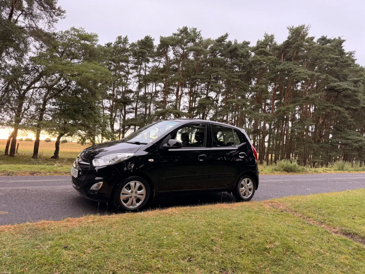 Hyundai i10 2011 Low KM - Image 3