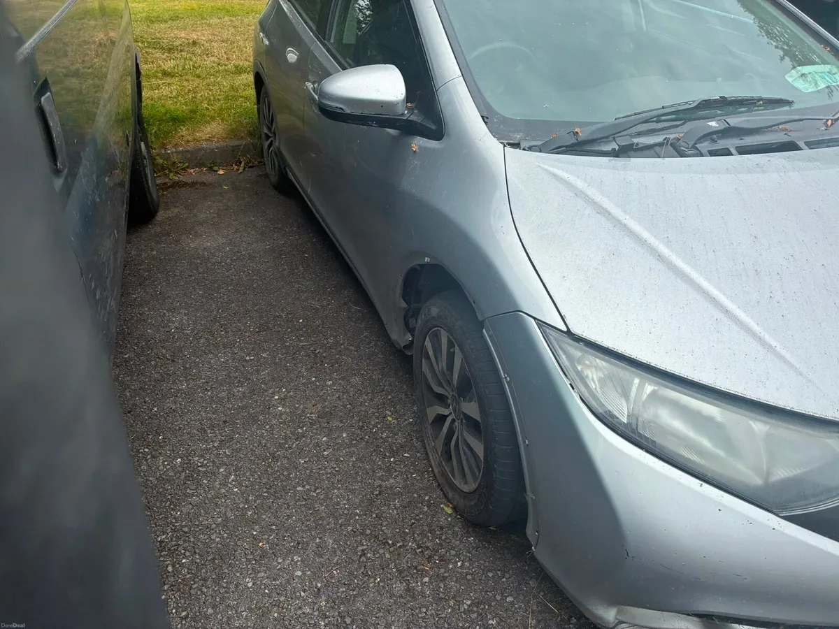 141 HONDA CIVIC 1.6D LIGHT BUMPER DAMAGE - Image 4