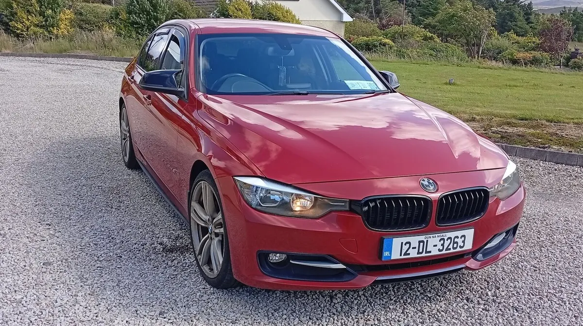 BMW 3-Series Sport 2012 - Image 4