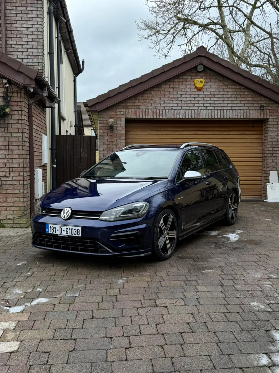 2018 volkswagen golf r varient / estate - Image 1