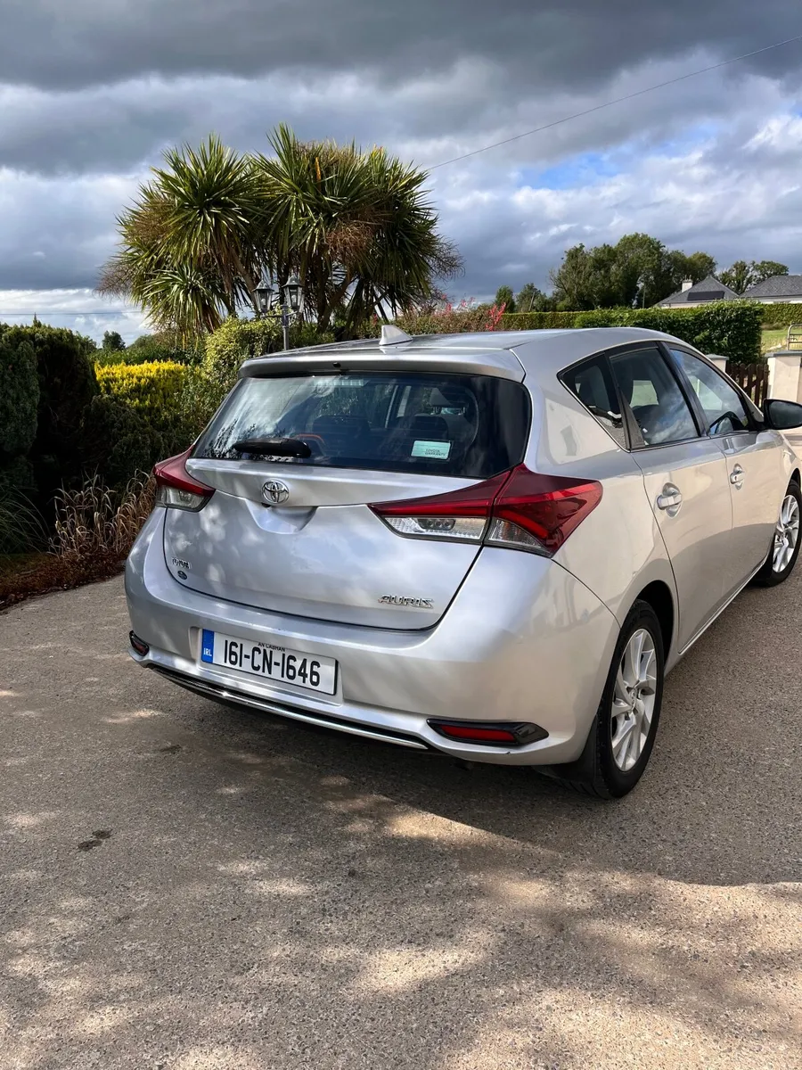 Toyota Auris 2016 - Image 4