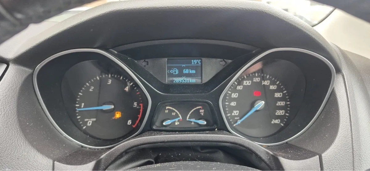 Ford Focus - Image 6