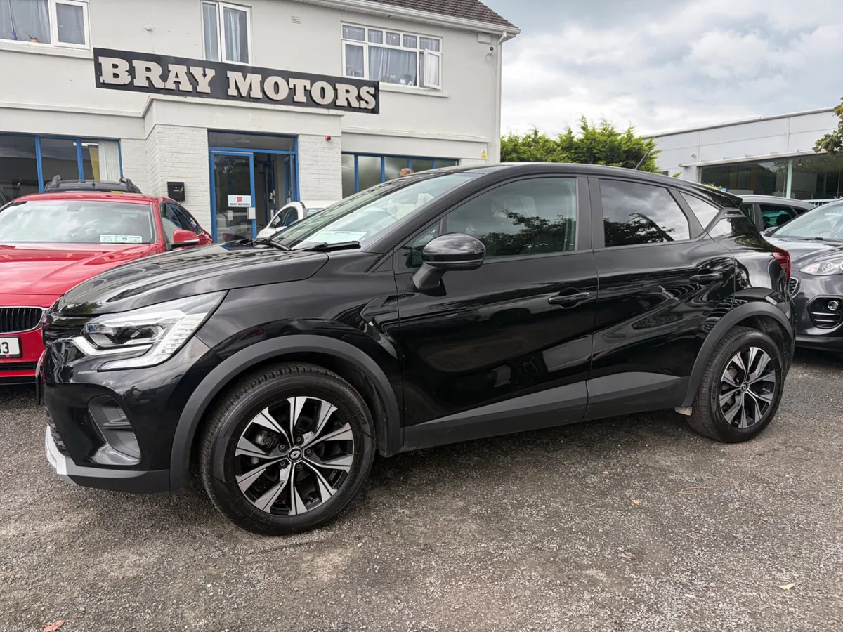 2023 RENAULT CAPTUR 1.3 PETROL AUTO EVOLUTION - Image 1