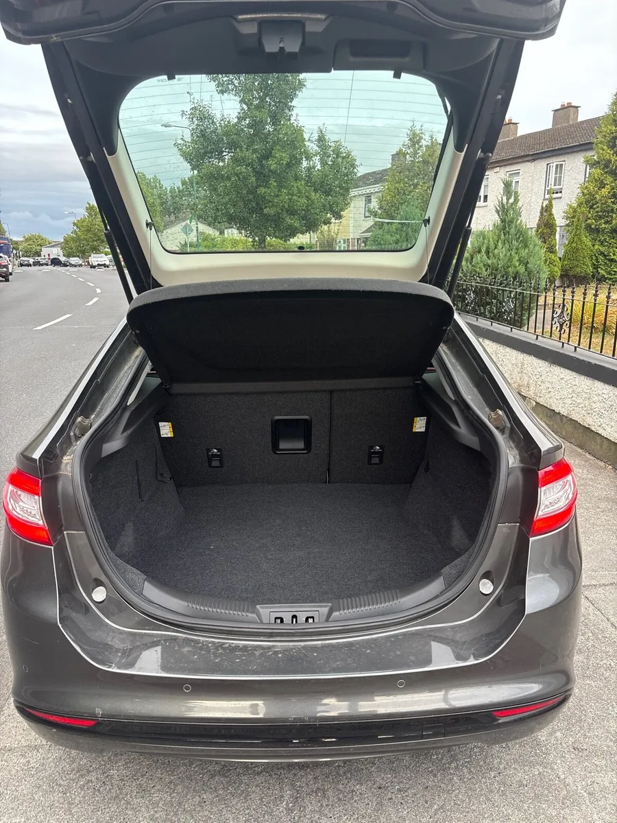 Ford mondeo titanium low miles - Image 5