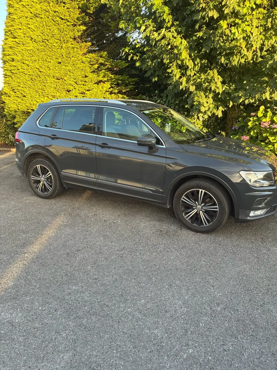 2017 Volkswagen Tiguan 2.0 TDi 150 SE 4Motion DSG - Image 1