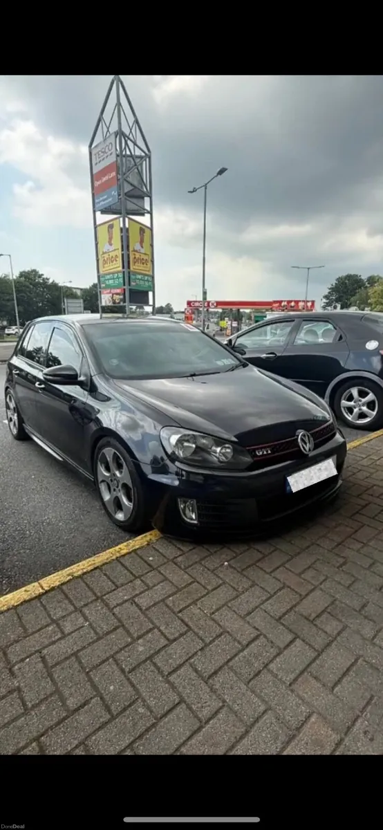 Volkswagen Golf 2012 - Image 1