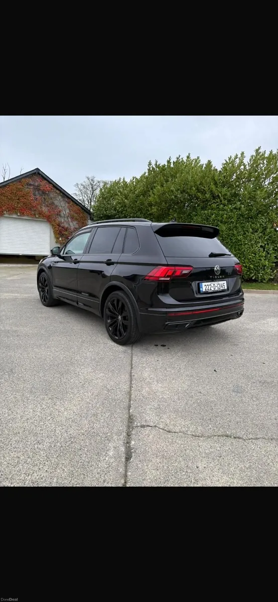 Volkswagen Tiguan 2022 - Image 3