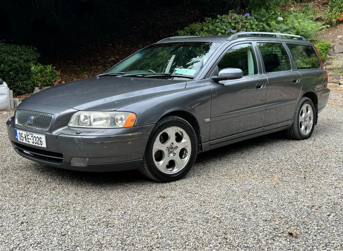 Volvo V70 D5 AWD - Image 3