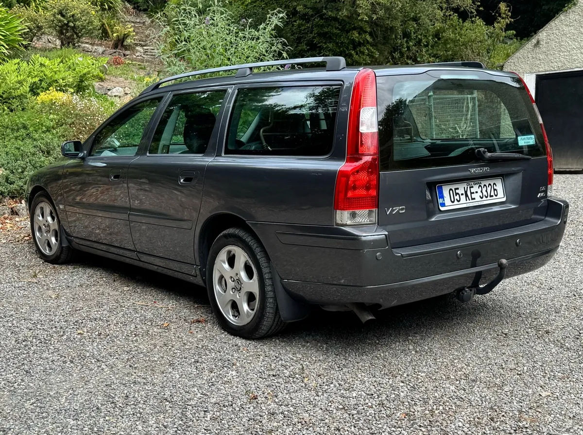 Volvo V70 D5 AWD - Image 5