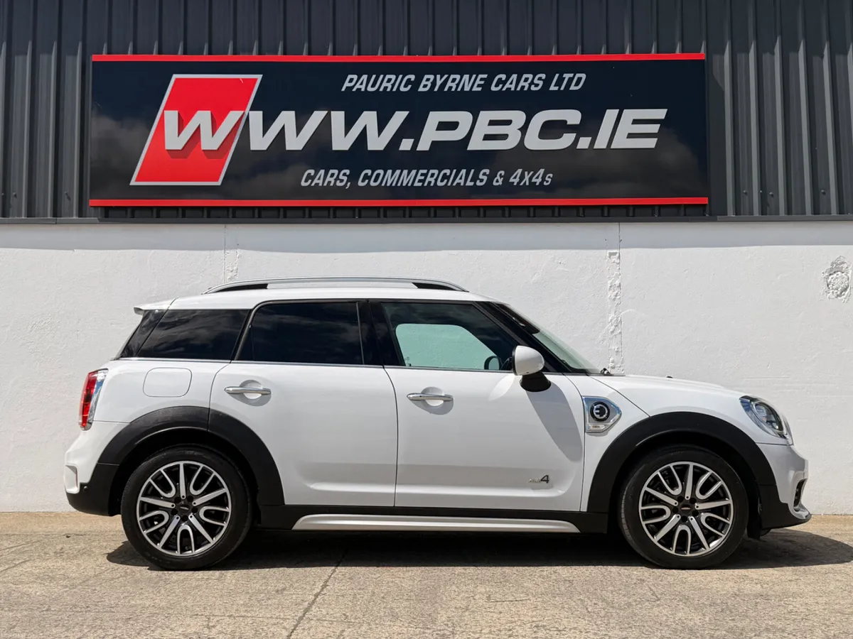 Mini Cooper S Countryman JCW ALL4 Auto 2018 - Image 2