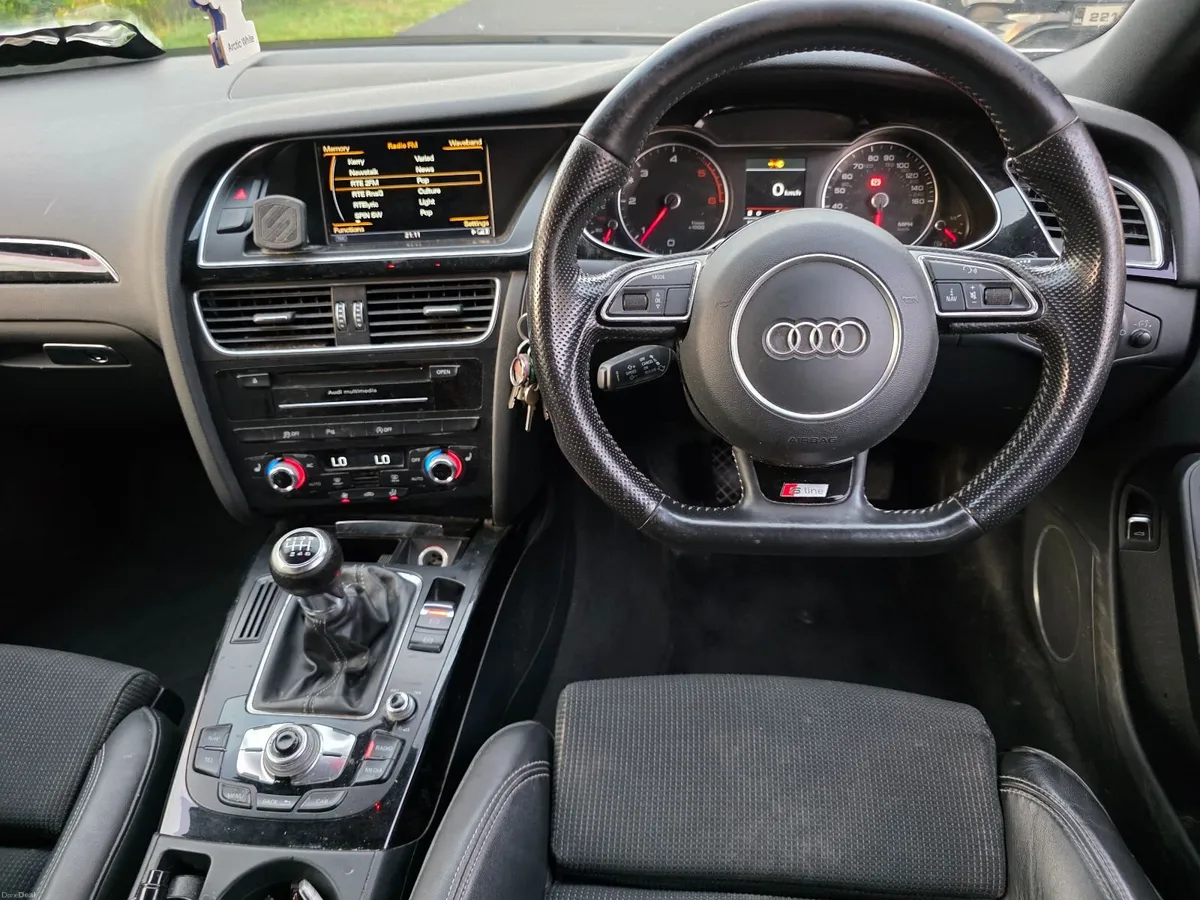 Audi A4 2014 - Image 2