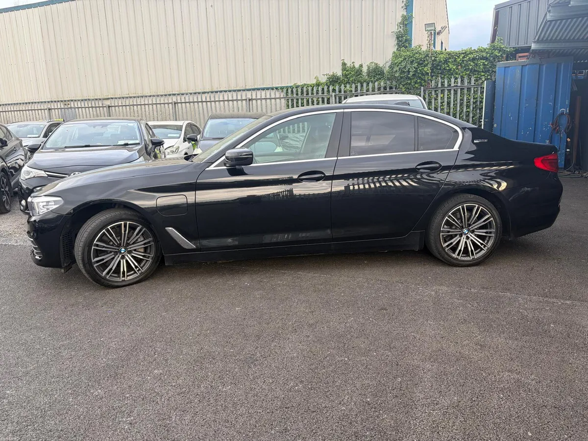 2019 BMW 530e Leather AUTOMATIC HYBRID NEW NCT - Image 6