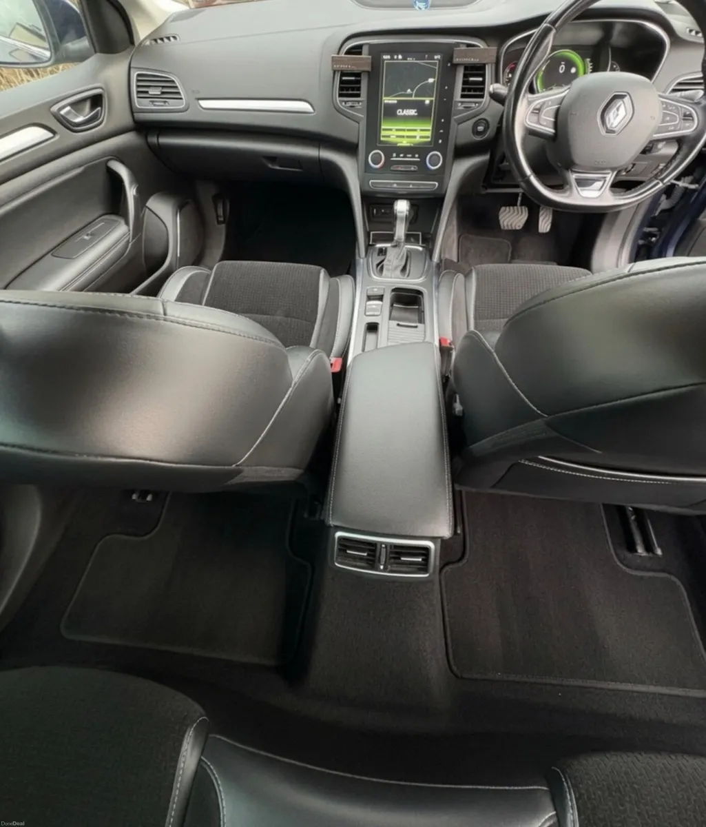 Renault Megane 2017 - Image 5