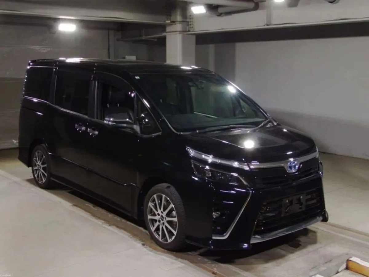 2021 Toyota Voxy 1.8 ATUO HV ZS KIRAMEKI TOP SPEC - Image 1