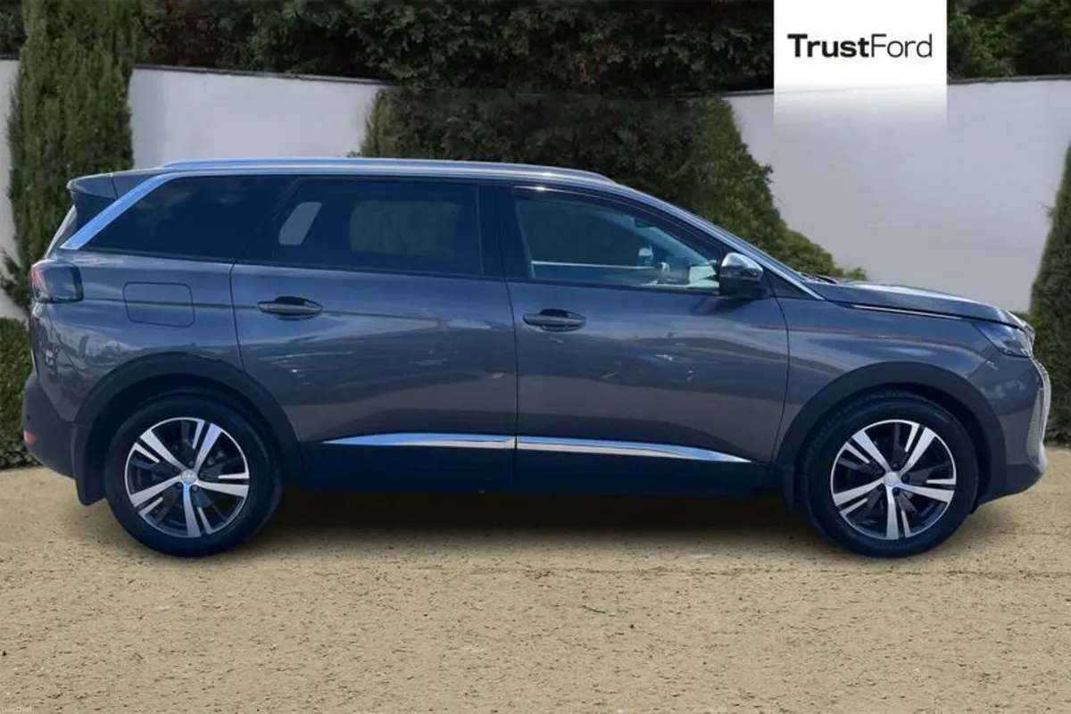 Peugeot 5008 1.5 BlueHDi Allure Premium 5dr EAT8 - Image 3